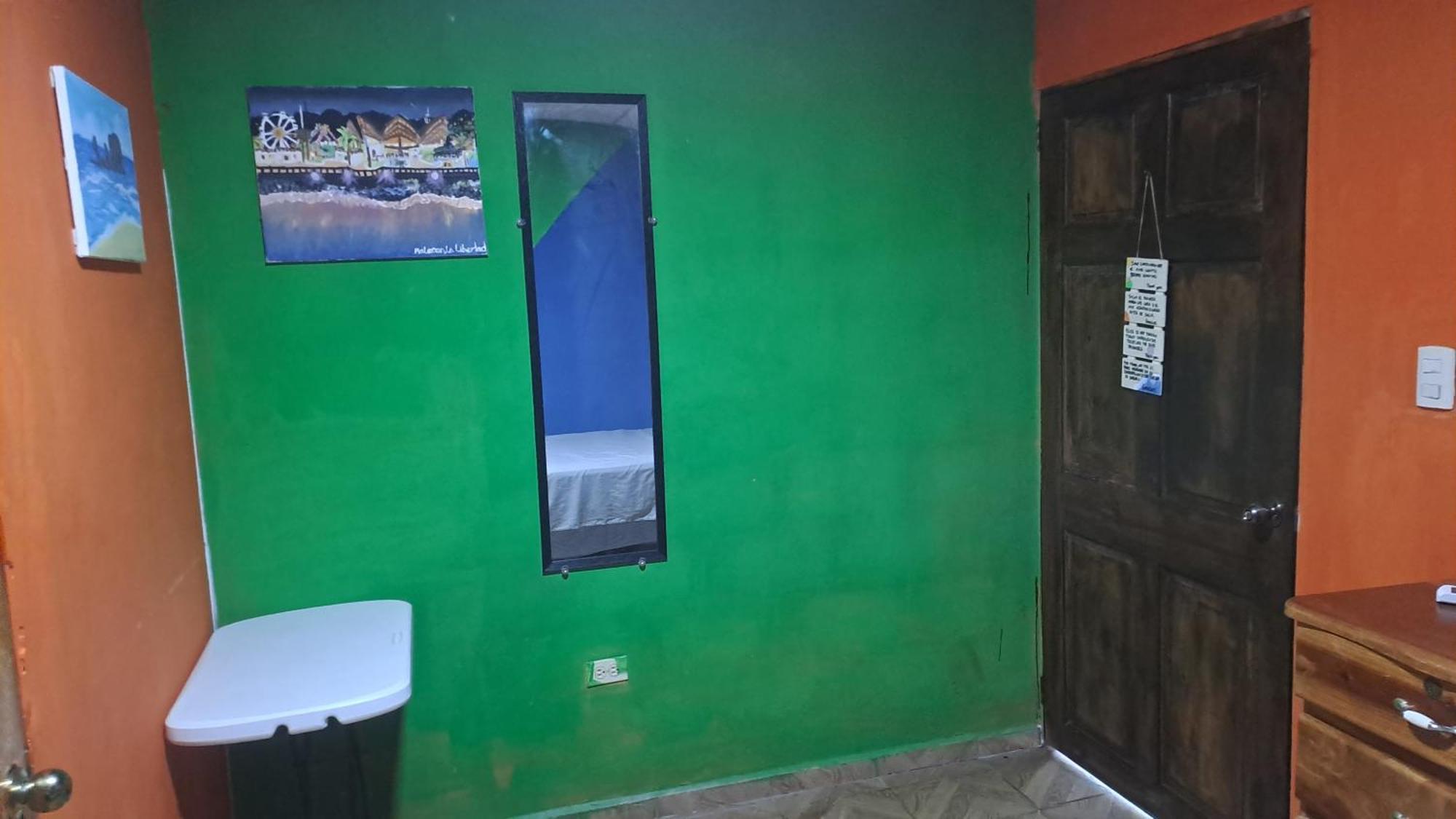 Hostal Nina Oly Tamanique Chambre photo